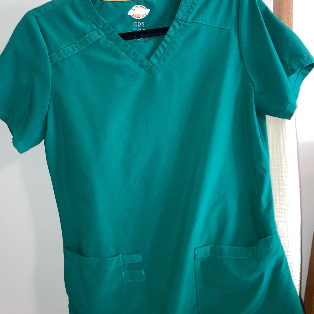 Dickies Teal V-Neck Short Sleeve Scrub Top